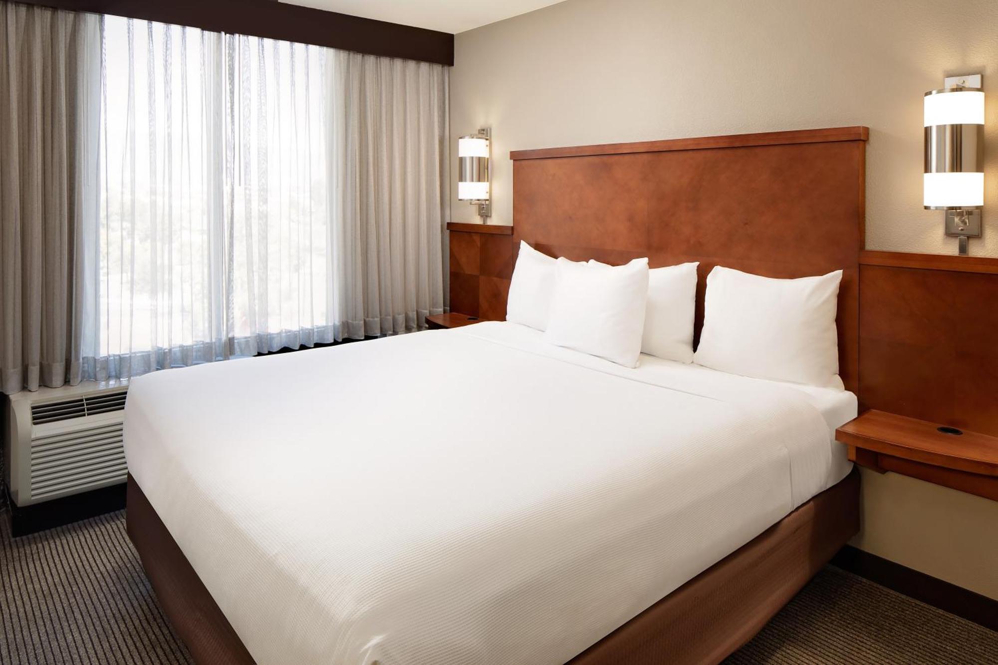 Hyatt Place Ontario/Rancho Cucamonga Oda fotoğraf